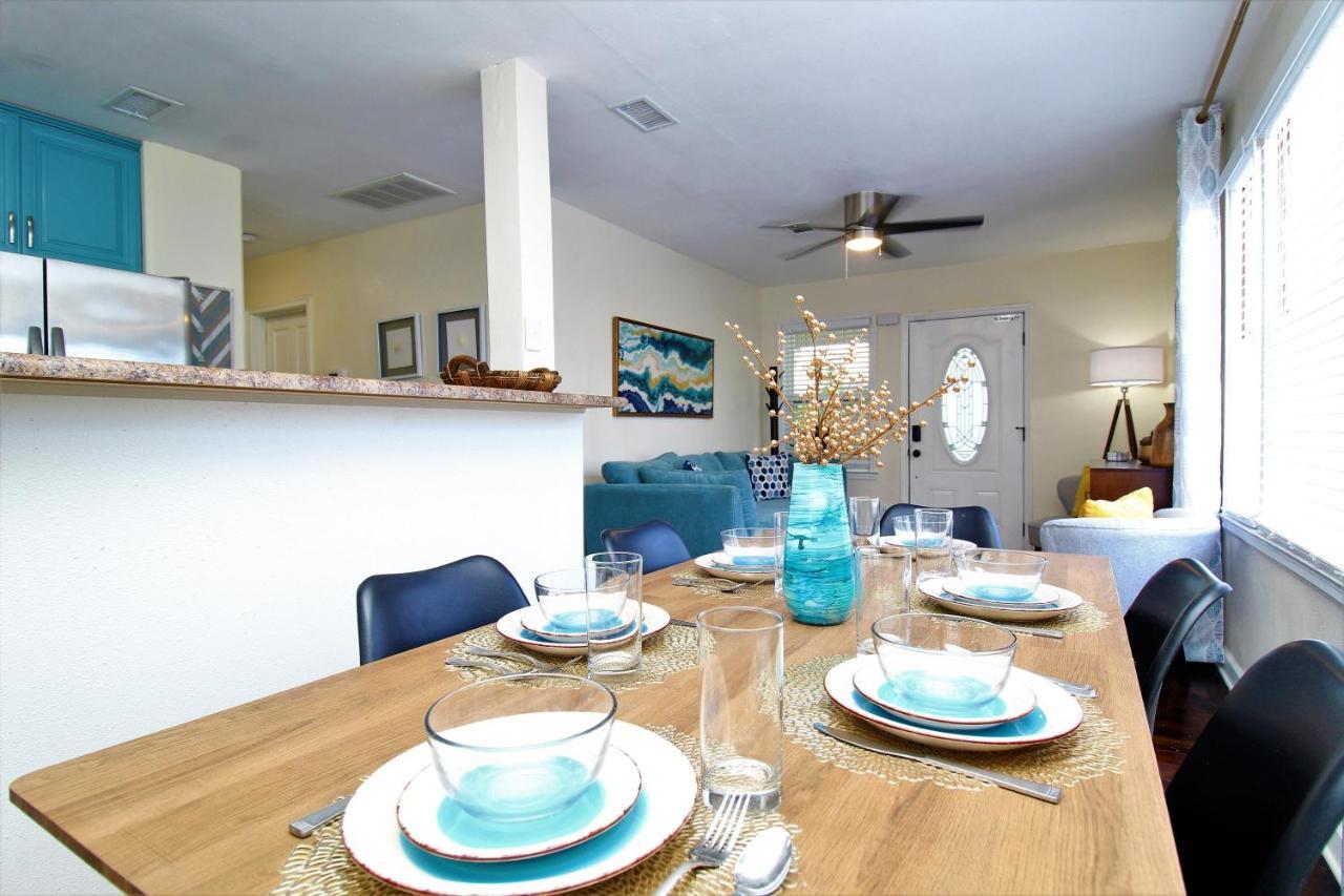Beachy Bungalow For Family Fun! Walk To Beach! Pensacola Exterior foto