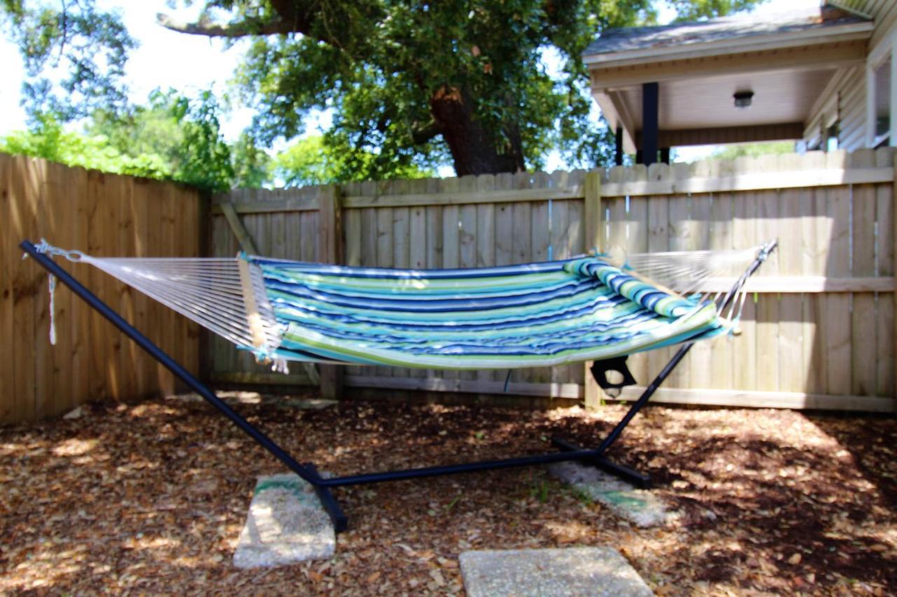 Beachy Bungalow For Family Fun! Walk To Beach! Pensacola Exterior foto