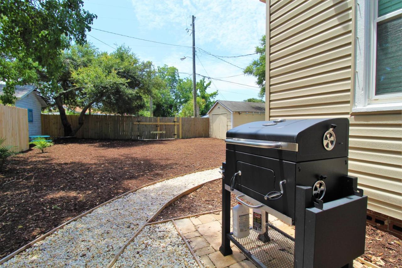 Beachy Bungalow For Family Fun! Walk To Beach! Pensacola Exterior foto