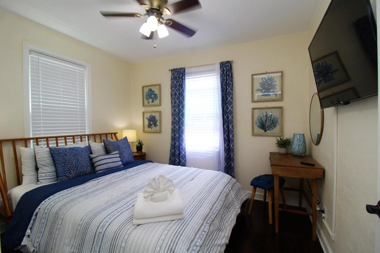 Beachy Bungalow For Family Fun! Walk To Beach! Pensacola Exterior foto