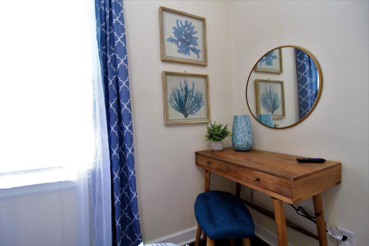Beachy Bungalow For Family Fun! Walk To Beach! Pensacola Exterior foto