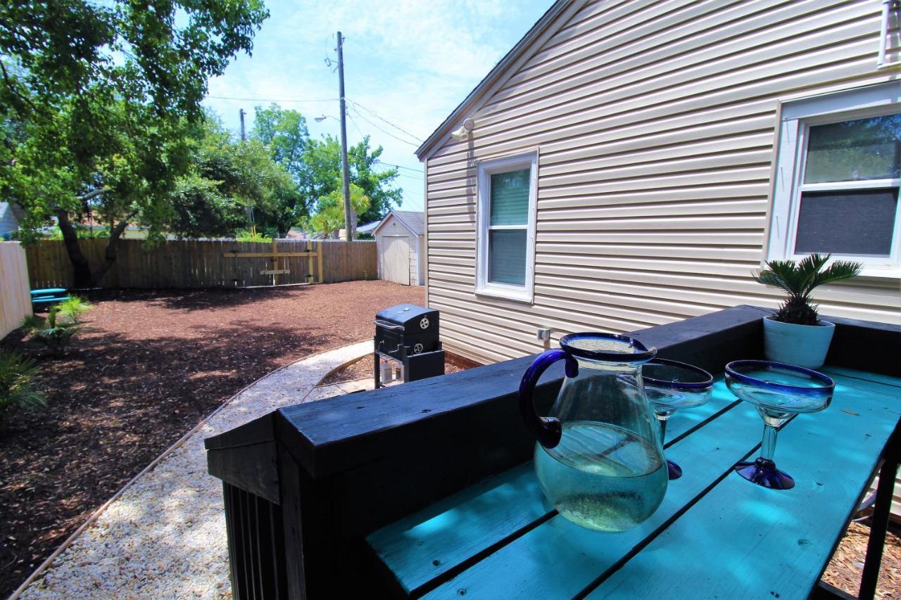 Beachy Bungalow For Family Fun! Walk To Beach! Pensacola Exterior foto